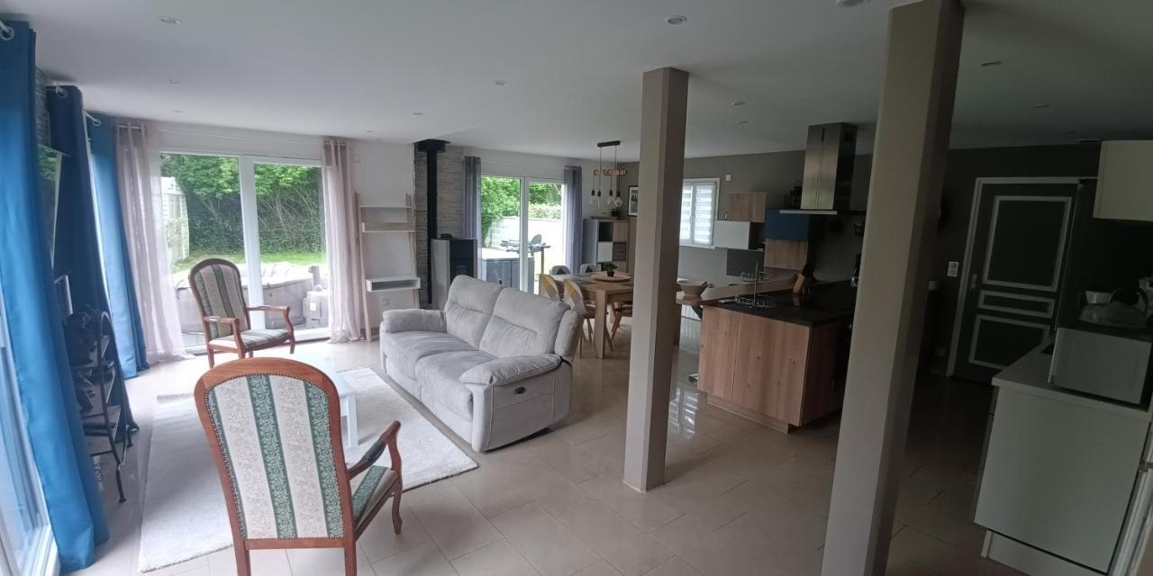 Grande Maison Entiere De 120M2 Epron Exteriér fotografie
