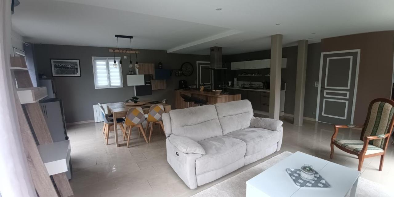 Grande Maison Entiere De 120M2 Epron Exteriér fotografie