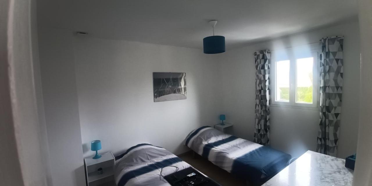 Grande Maison Entiere De 120M2 Epron Exteriér fotografie